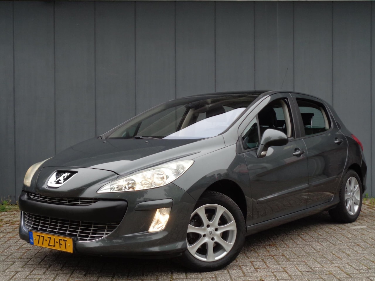 Peugeot 308 - 1.6 VTi XT HB 5 Deurs - AutoWereld.nl