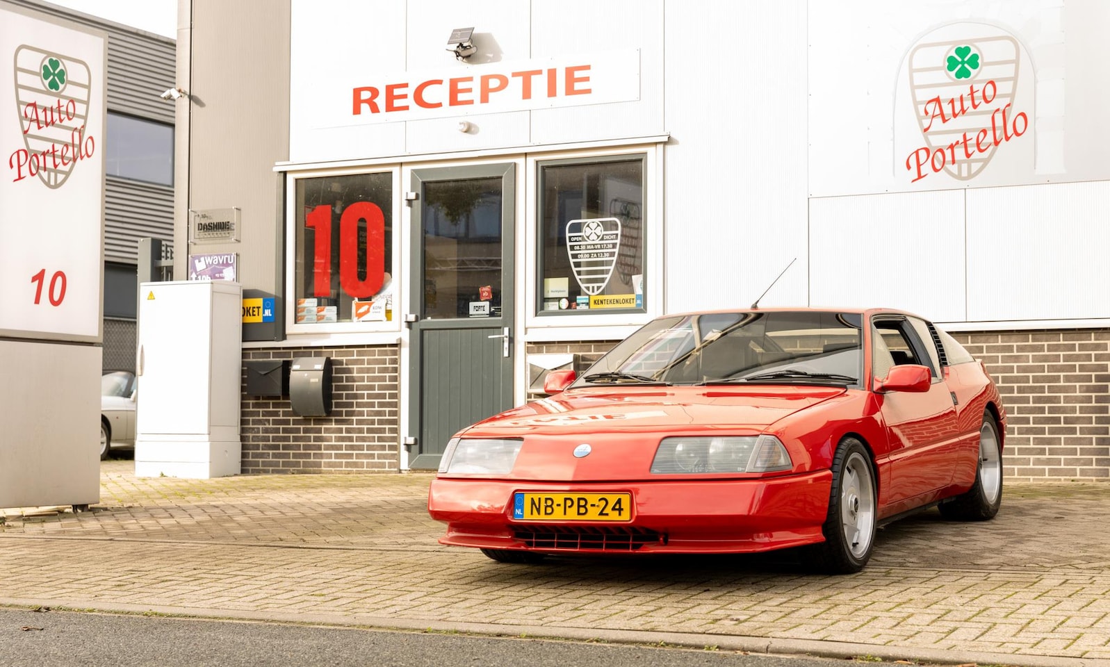 Renault Alpine - 2.5 V6 Turbo 2.5 V6 Turbo - AutoWereld.nl