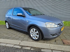 Opel Corsa - 1.2-16V Cosmo