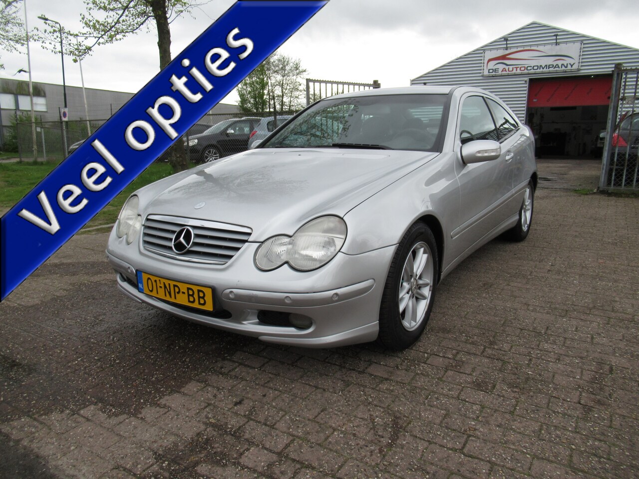 Mercedes-Benz C-klasse Sportcoupé - 180 K. Nette Auto - AutoWereld.nl