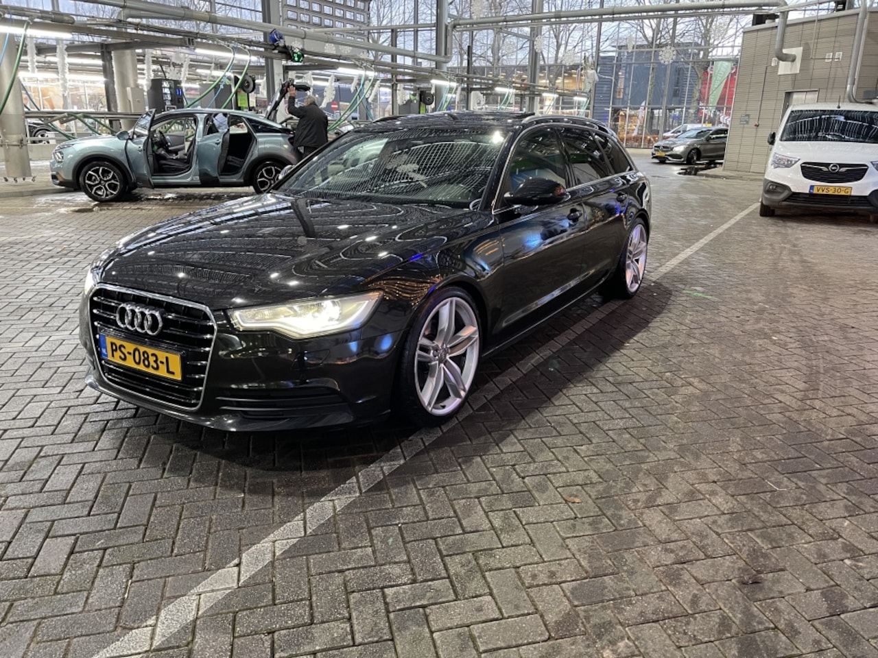 Audi A6 Avant - Dealer onderhouden Panoram 2.0 TDI Pro L. Plus - AutoWereld.nl