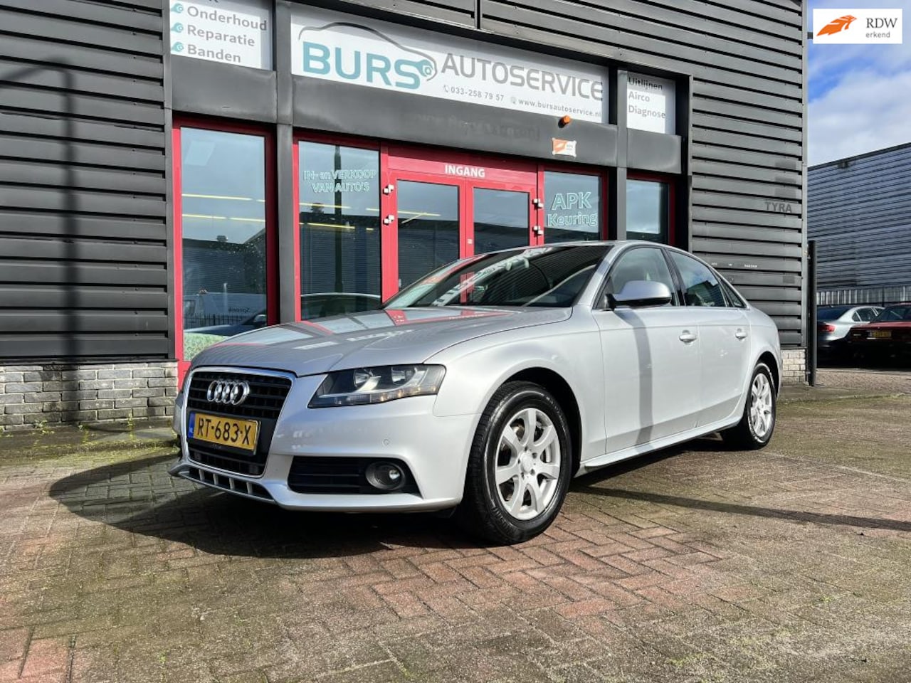 Audi A4 Limousine - 1.8 TFSI Automaat Schuifdak Stoelverwarming - AutoWereld.nl