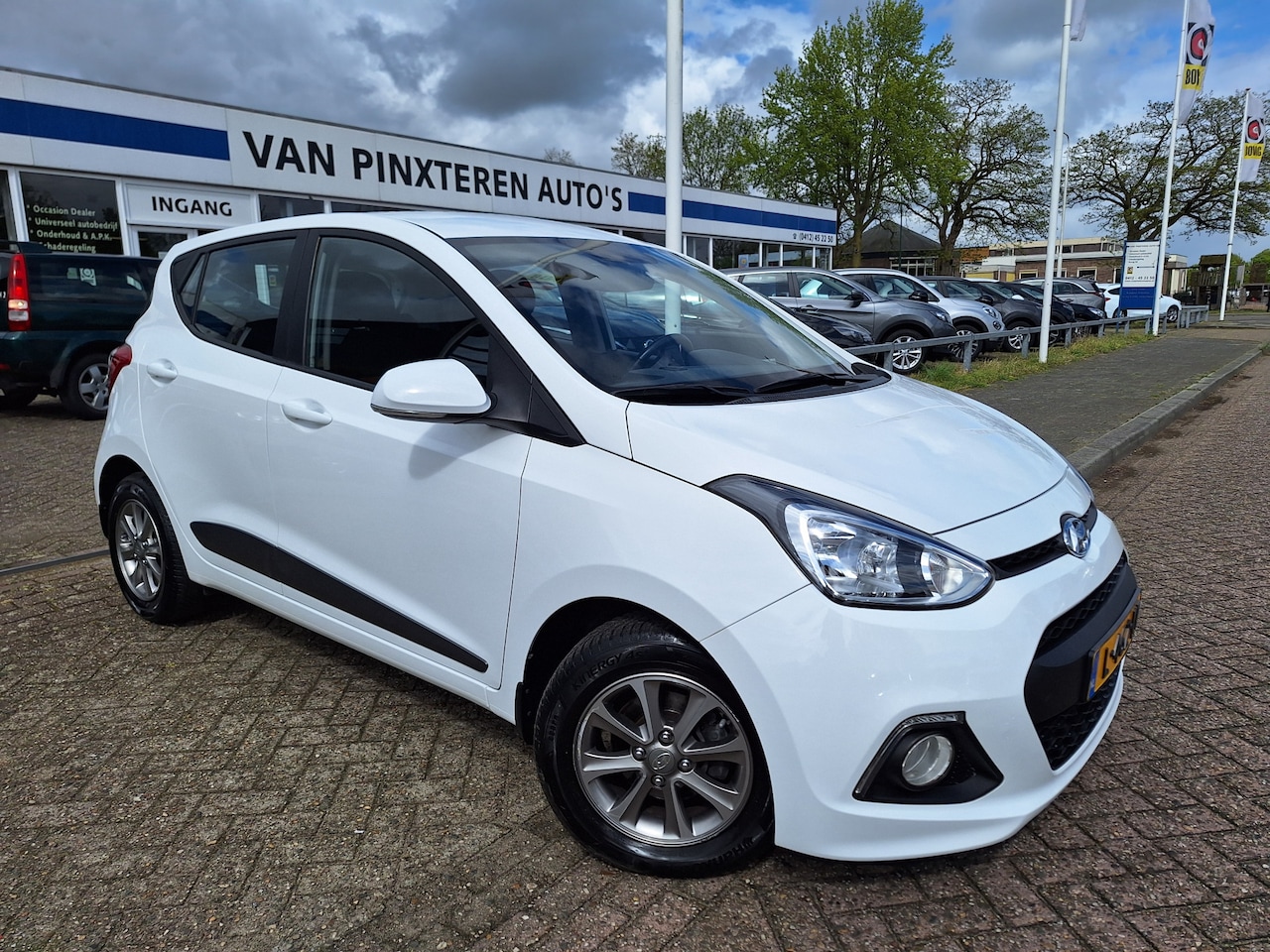 Hyundai i10 - 1.0i i-Motion Premium 1.0i i-Motion Premium - AutoWereld.nl