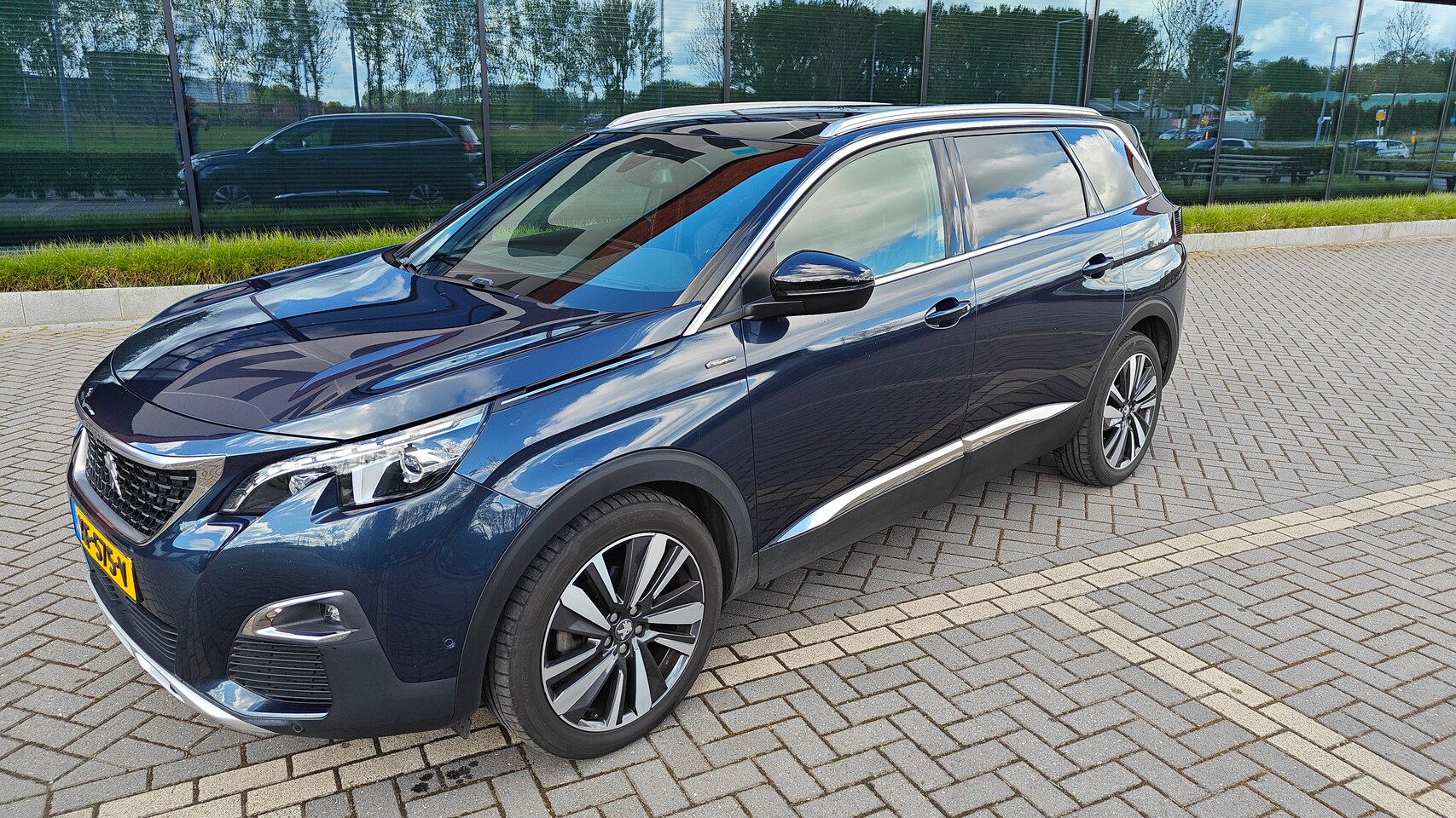 Peugeot 5008 - 1.6 PureTech GT-Line 7 persoons, BTW, alle opties, trekhaak, zomer + winterbanden - AutoWereld.nl