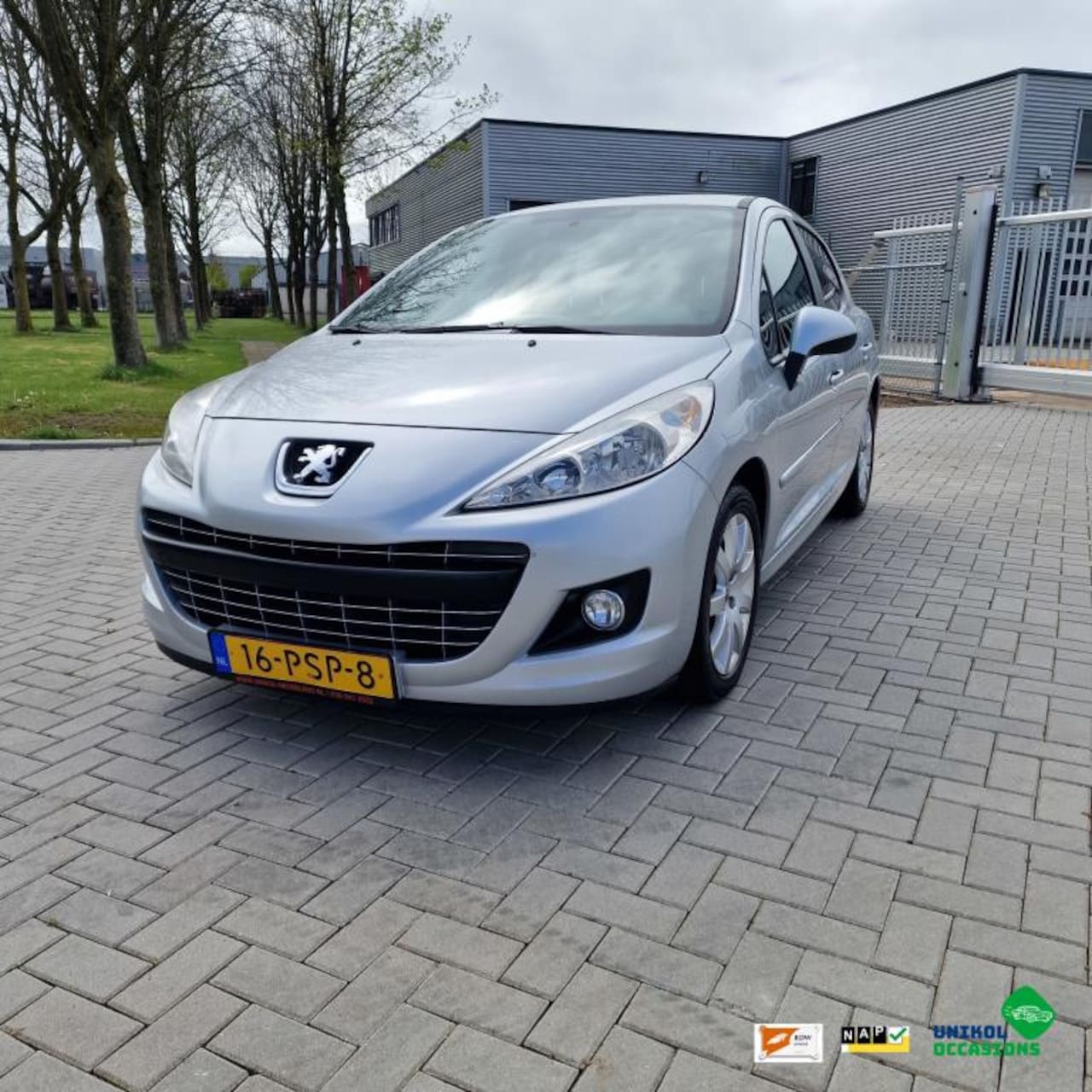 Peugeot 207 - 1.6 VTi Sportium 1.6 VTi Sportium - AutoWereld.nl