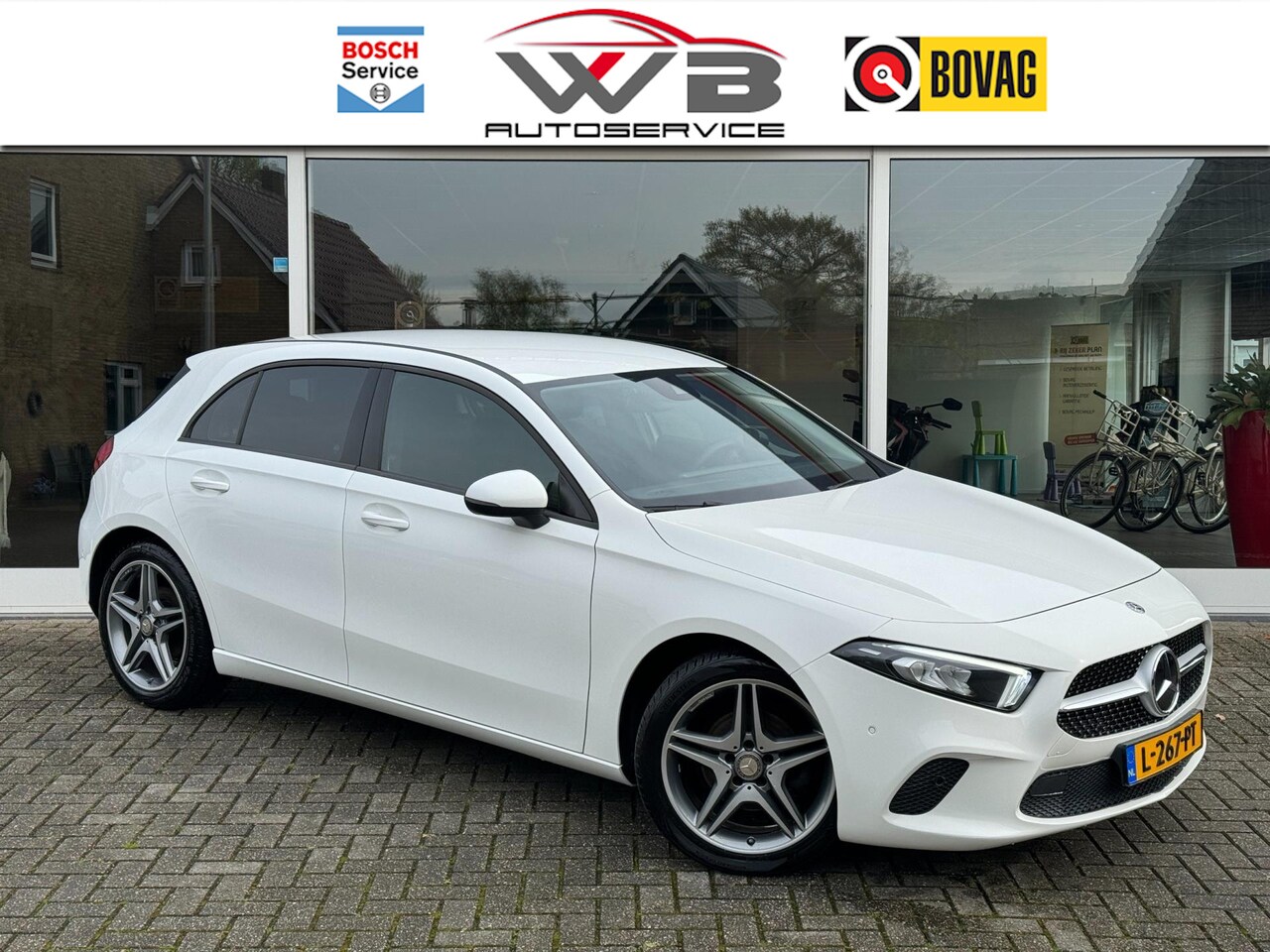 Mercedes-Benz A-klasse - 180 d I LED I PDC I Lane-Assist I Navigatie - AutoWereld.nl