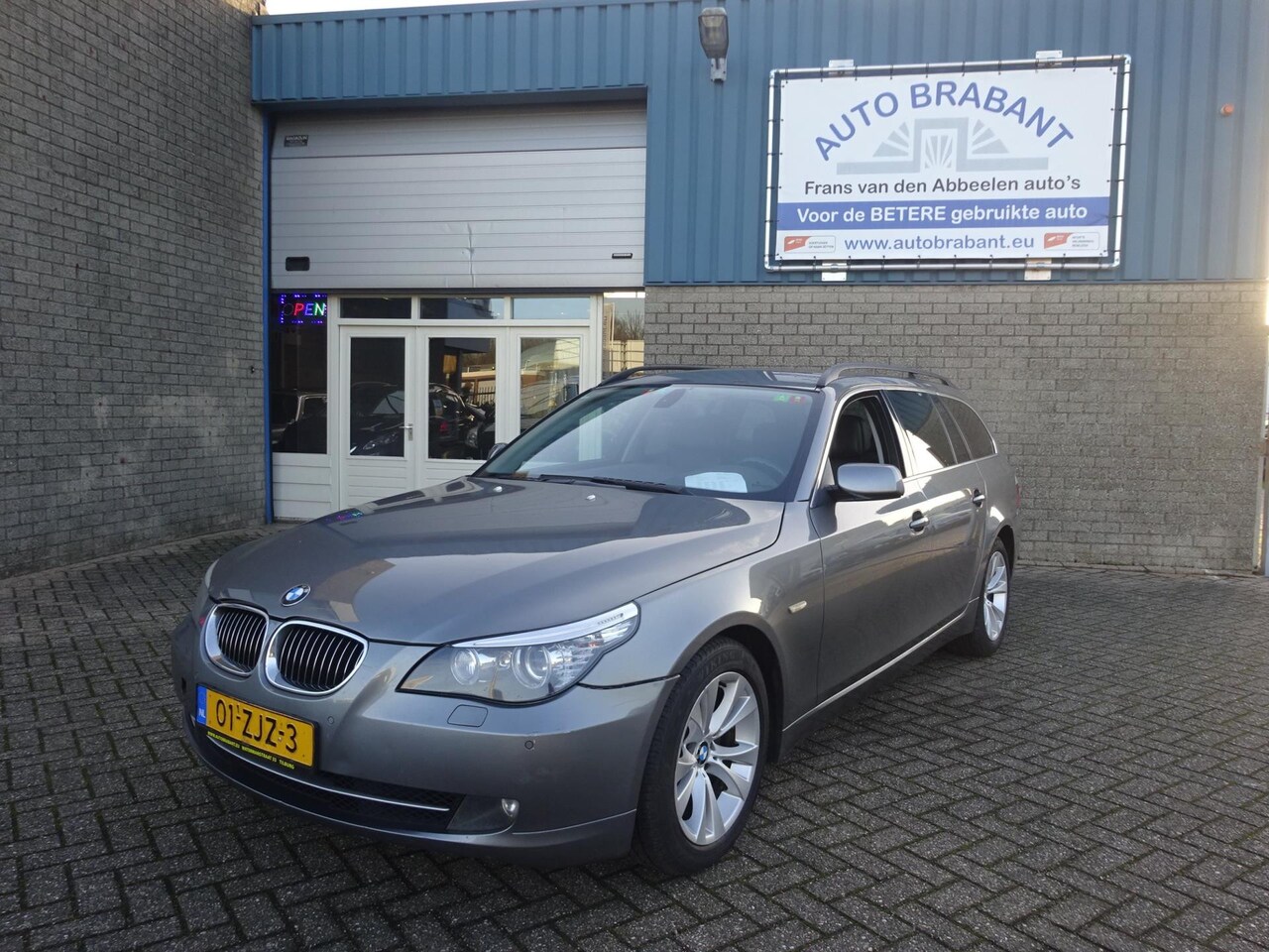 BMW 5-serie Touring - 525d Executive AUTOMAAT - AutoWereld.nl