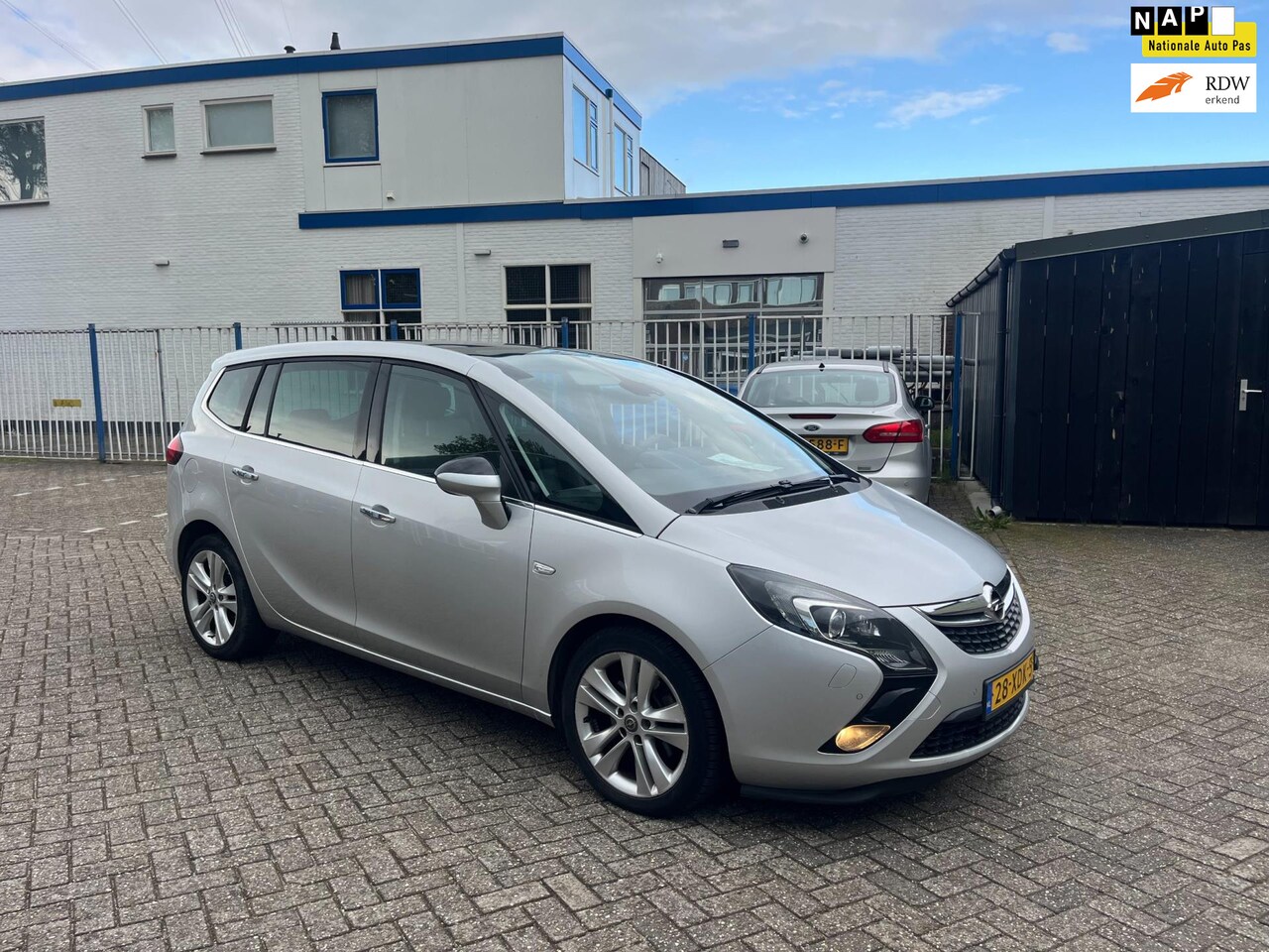 Opel Zafira Tourer - 2.0 CDTI Cosmo 5P *EX BPM* - AutoWereld.nl