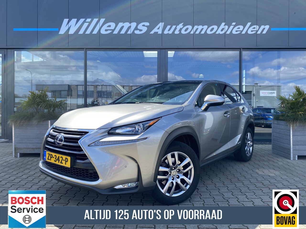 Lexus NX - 300h AWD Luxury Line Stoelverwarming , Afn Trekhaak - AutoWereld.nl