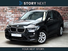 BMW X1 - xDrive25i High Executive Sport Line Automaat / Trekhaak / Leder / Stoeleverwarming / Navig