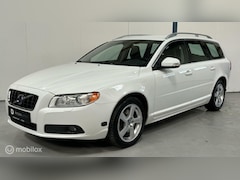 Volvo V70 - 2.5T Summum LEER / AUTOMAAT