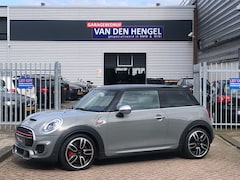 MINI John Cooper Works - Aut/Navigatie/.18”LM