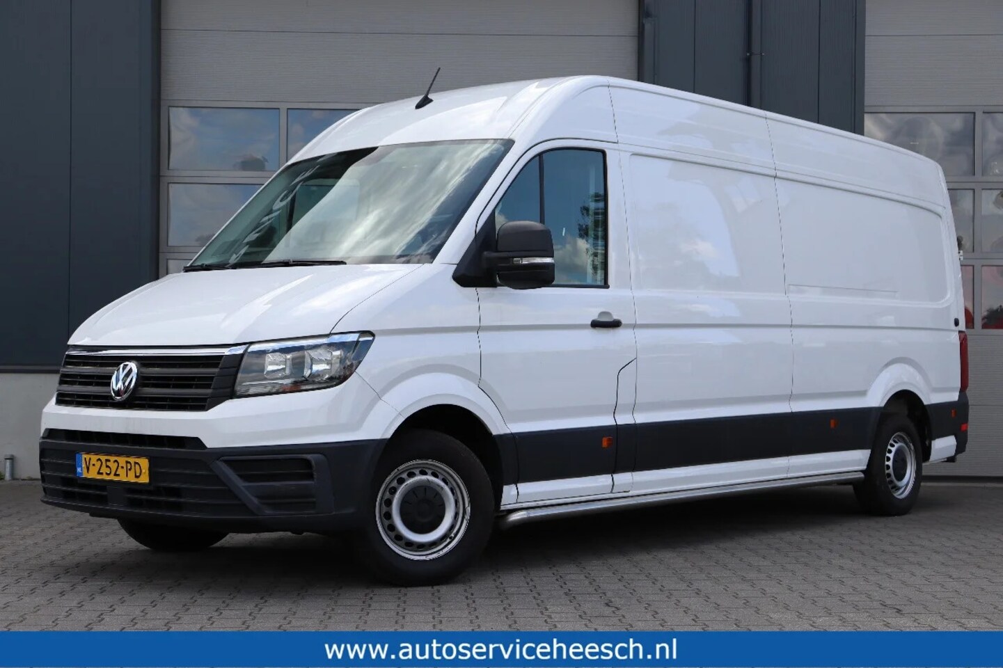 Volkswagen Crafter - 2.0 TDi L4H3 l 87.000 KM l Airco l Cruise Control - AutoWereld.nl