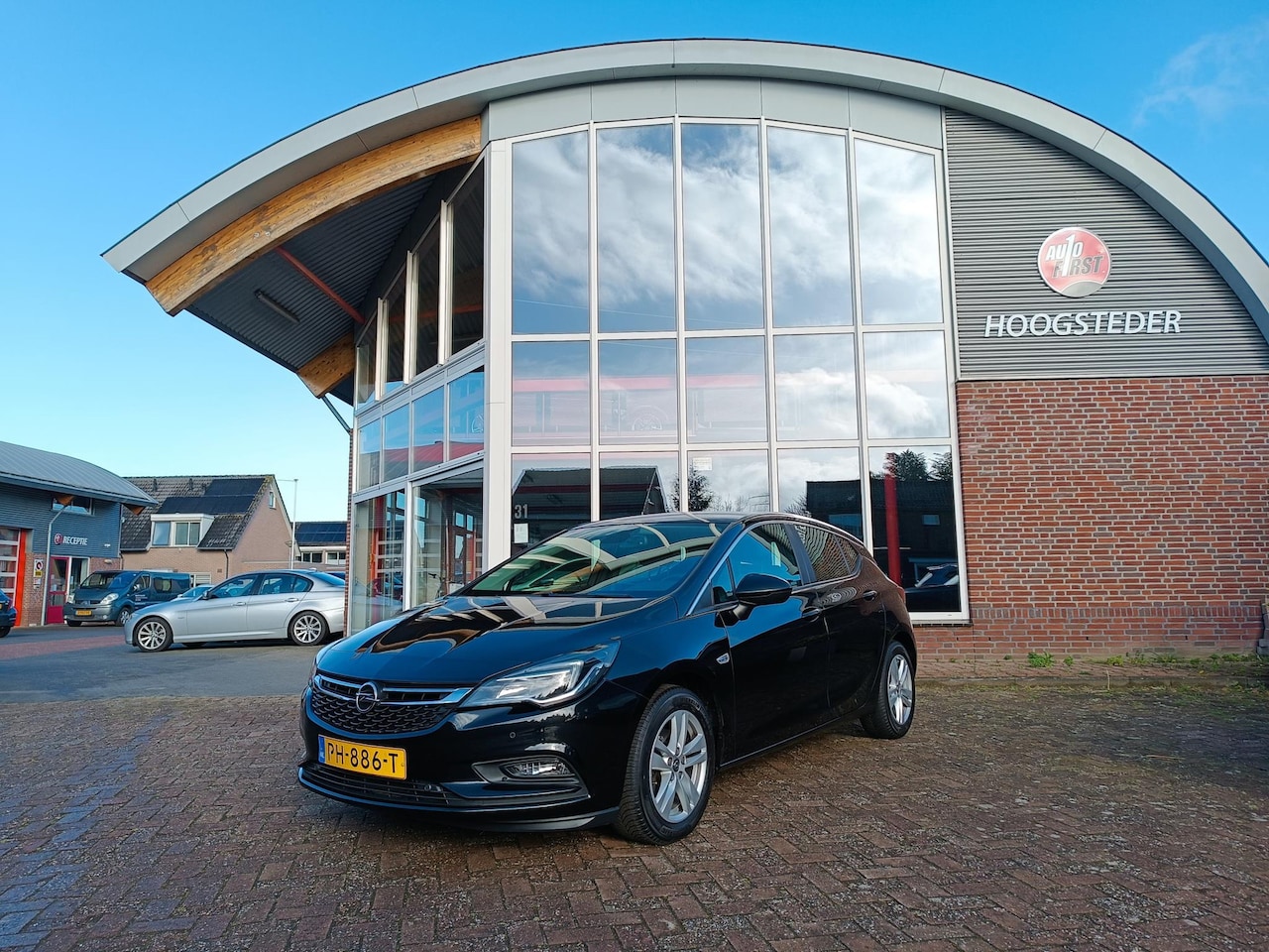 Opel Astra - 1.4 Edition 1.4 150PK Edition, Cruise, trekhaak, Navi - AutoWereld.nl