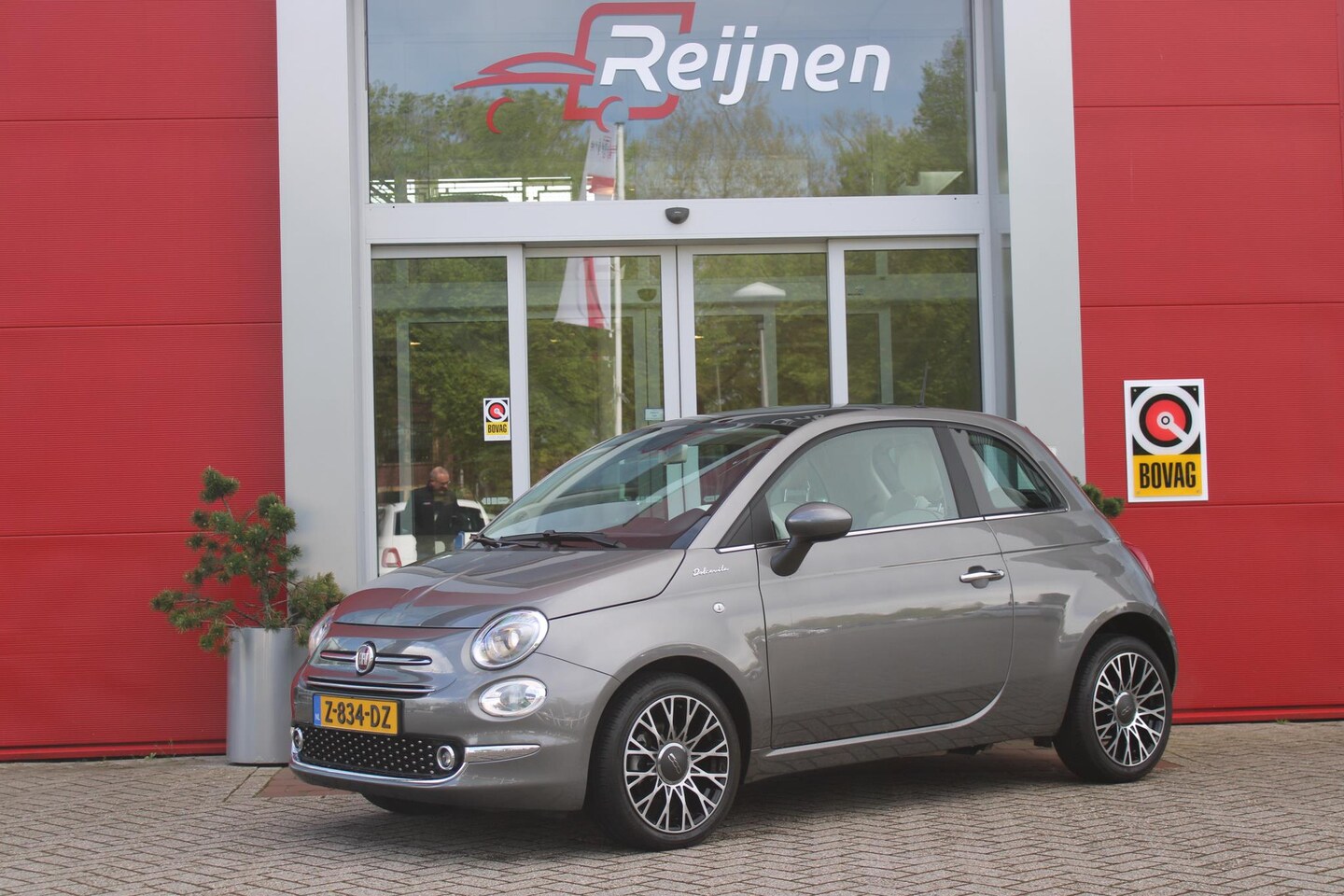 Fiat 500 - 1.0 Hybrid 70PK DOLCEVITA | PANORAMA DAK | NAVIGATIE | APPLE CARPLAY/ANDROID AUTO | PARKEE - AutoWereld.nl