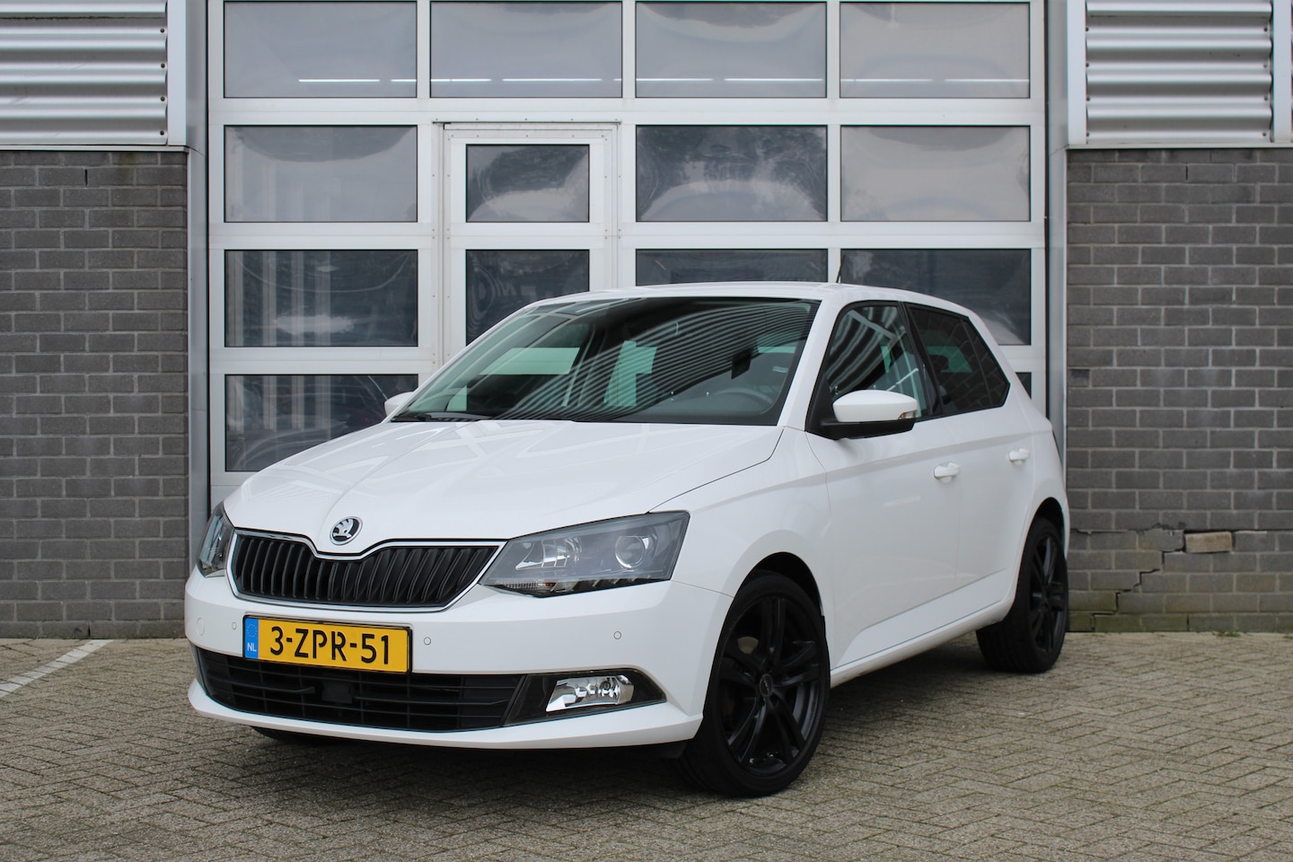 Skoda Fabia - 1.2 TSI First Edition Style / Keyless / Led / Cruise / Climate / N.A.P. - AutoWereld.nl