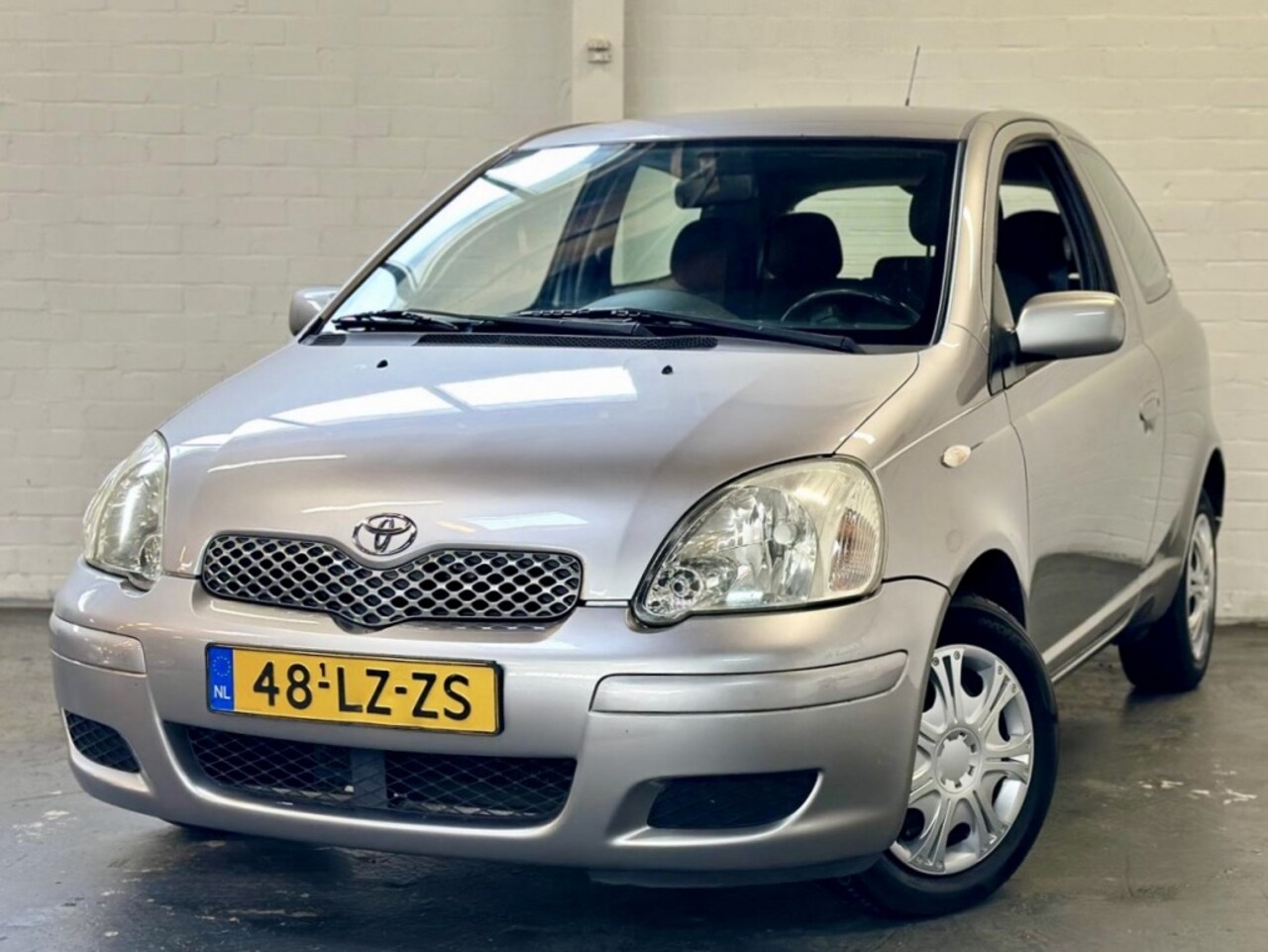 Toyota Yaris - 1.3 VVT-i Sol 1.3 VVT-i Sol - AutoWereld.nl