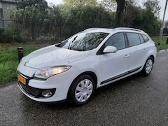 Renault Mégane Estate - 1.5 dCi Expression | Navigatie | Airco | Zomer en winterbanden