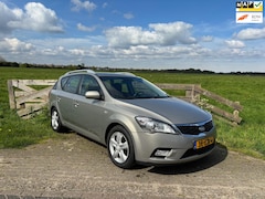 Kia Cee'd Sporty Wagon - 1.4 CVVT Navigator Plus Pack, Airco