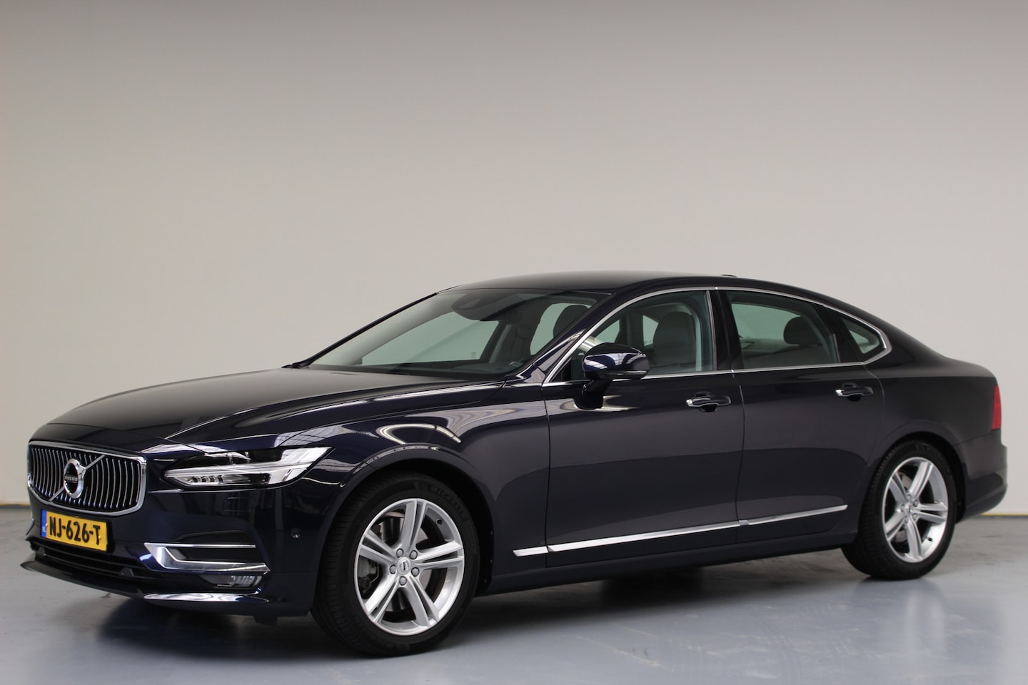 Volvo S90 - T5 Inscription | Rijklaarprijs | Trekhaak | Massage stoelen | - AutoWereld.nl