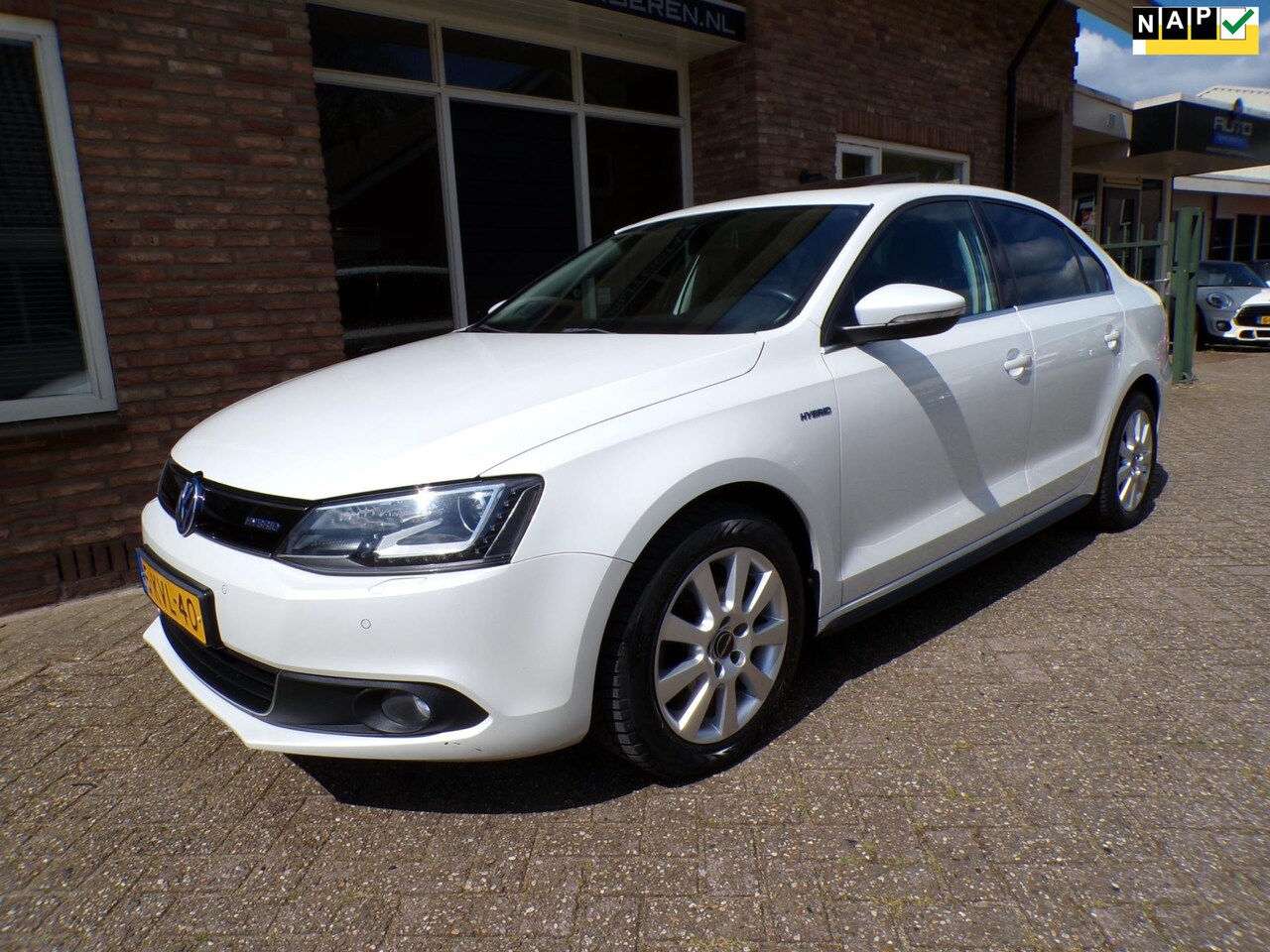 Volkswagen Jetta - 1.4 TSI Hybrid Highline Automaat / Navi / Schuifdak - AutoWereld.nl