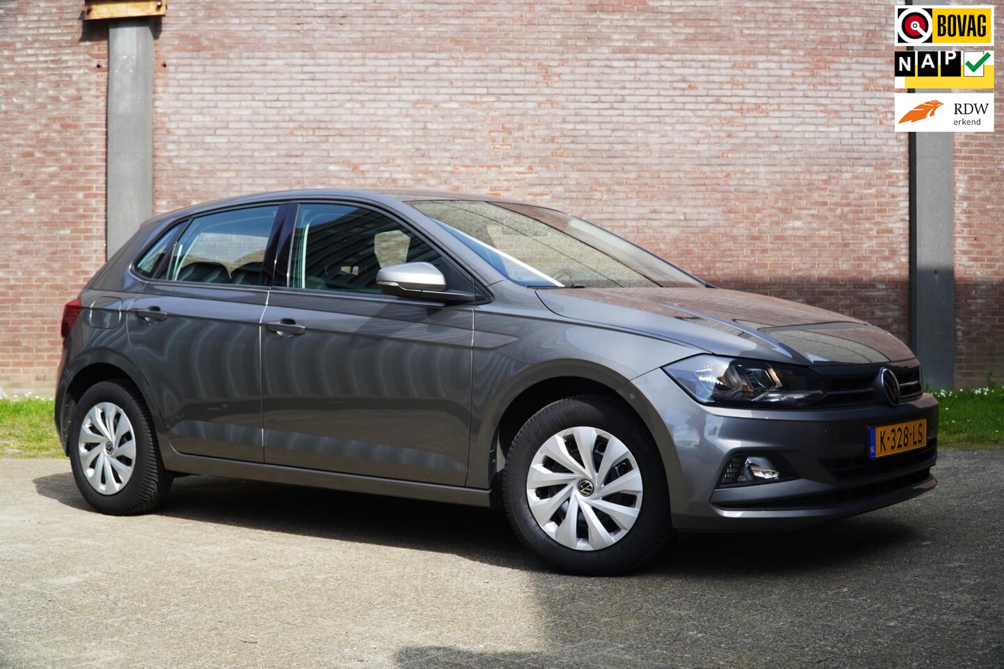 Volkswagen Polo - 1.0 TSI Comfortline 1.0 TSI Comfortline 95 PK, Airco, Navigatie, Cruise Control, Ned. Auto. - AutoWereld.nl