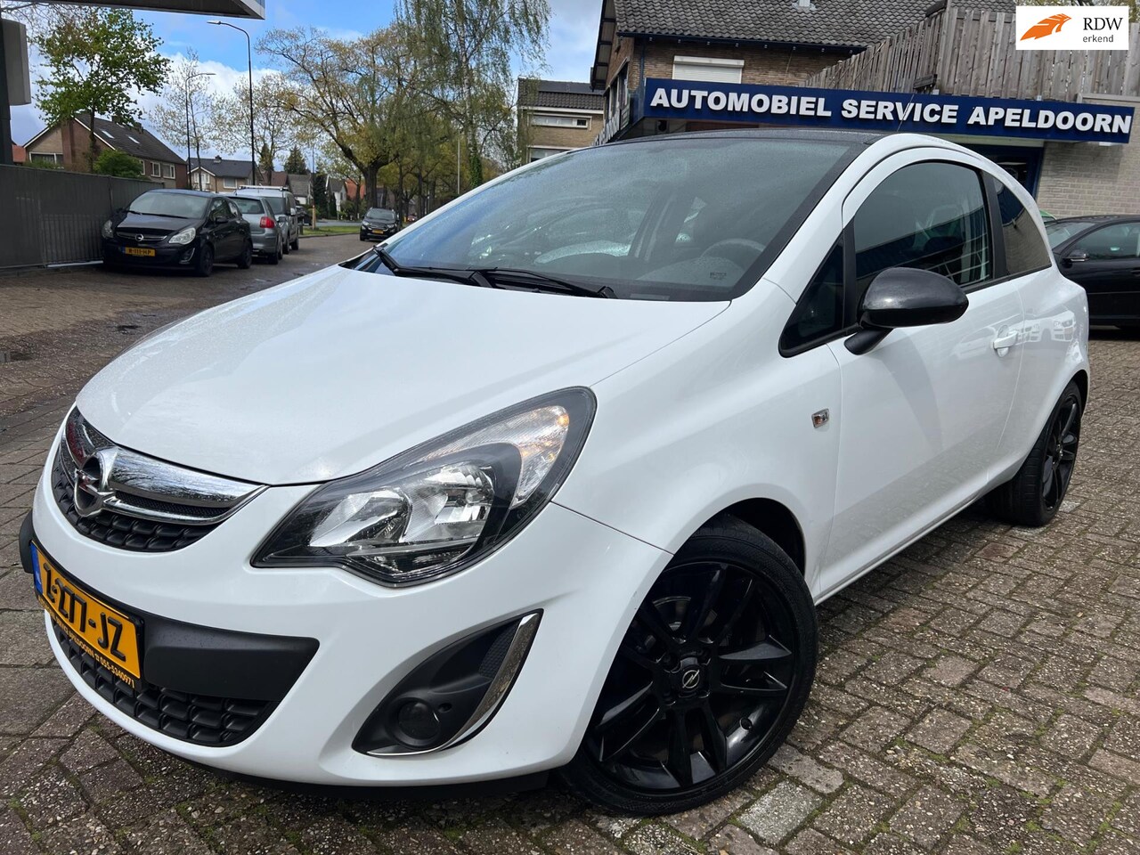 Opel Corsa - 1.2 Color Edition *CRUISE*STOELVERW.*AIRCO*STUURVERW.*LM. VELGEN* - AutoWereld.nl