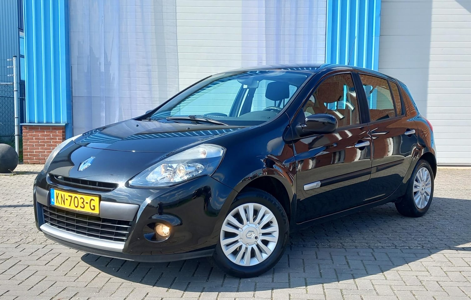 Renault Clio - 1.2 16V 55KW 5-DRS Dynamique clima pdc - AutoWereld.nl