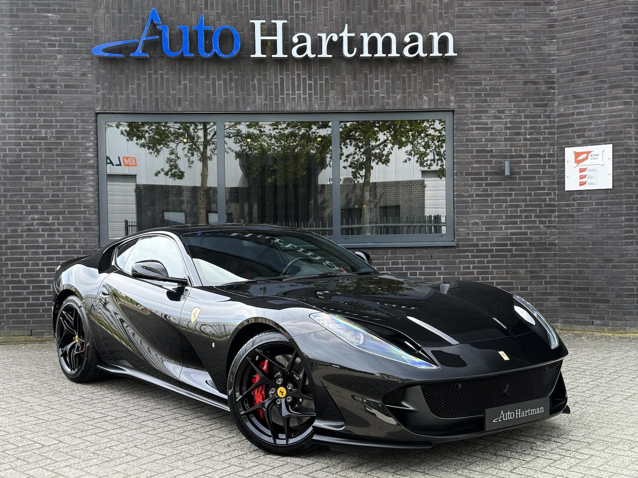 Ferrari 812 Superfast - 6.5 V12 HELE NERO DAYTONA | CARBON | ELEC SEATS - AutoWereld.nl