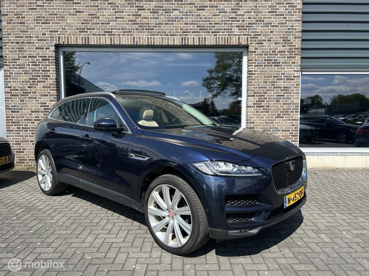 Jaguar F-Pace - 3.0 Portfolio AWD 30d - AutoWereld.nl