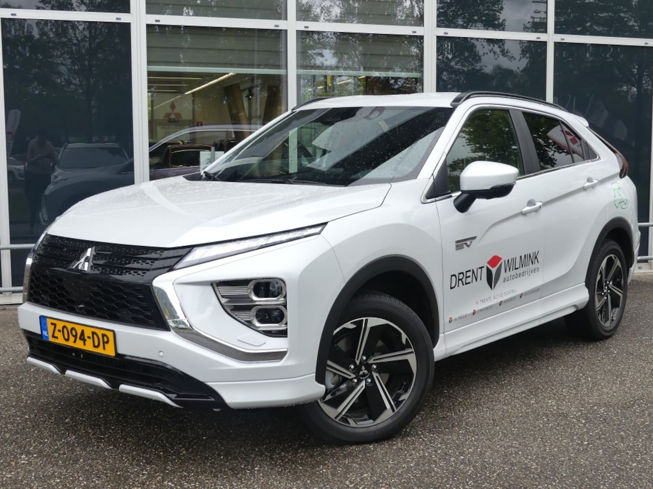 Mitsubishi Eclipse Cross - 2.4 PHEV Executive | AdaptiveCruise | Standkachel | Navigatie - AutoWereld.nl