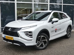 Mitsubishi Eclipse Cross - 2.4 PHEV Executive | AdaptiveCruise | Standkachel | Navigatie