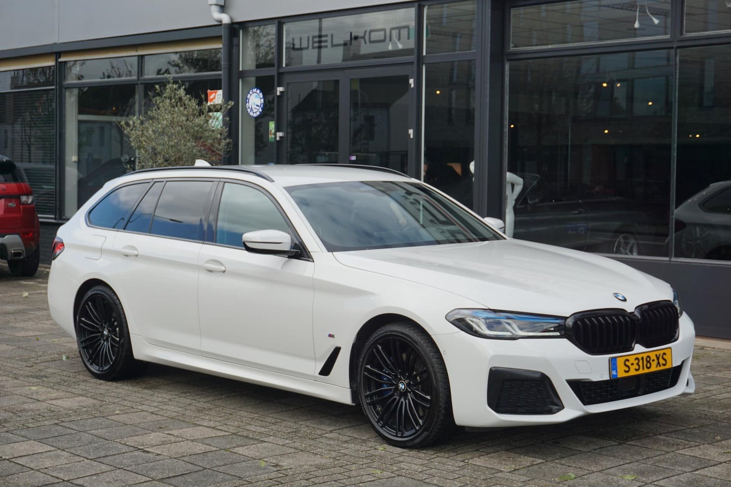 BMW 5-serie Touring - 530e High Executive M Pakket | Trekhaak | LASER | ACC - AutoWereld.nl