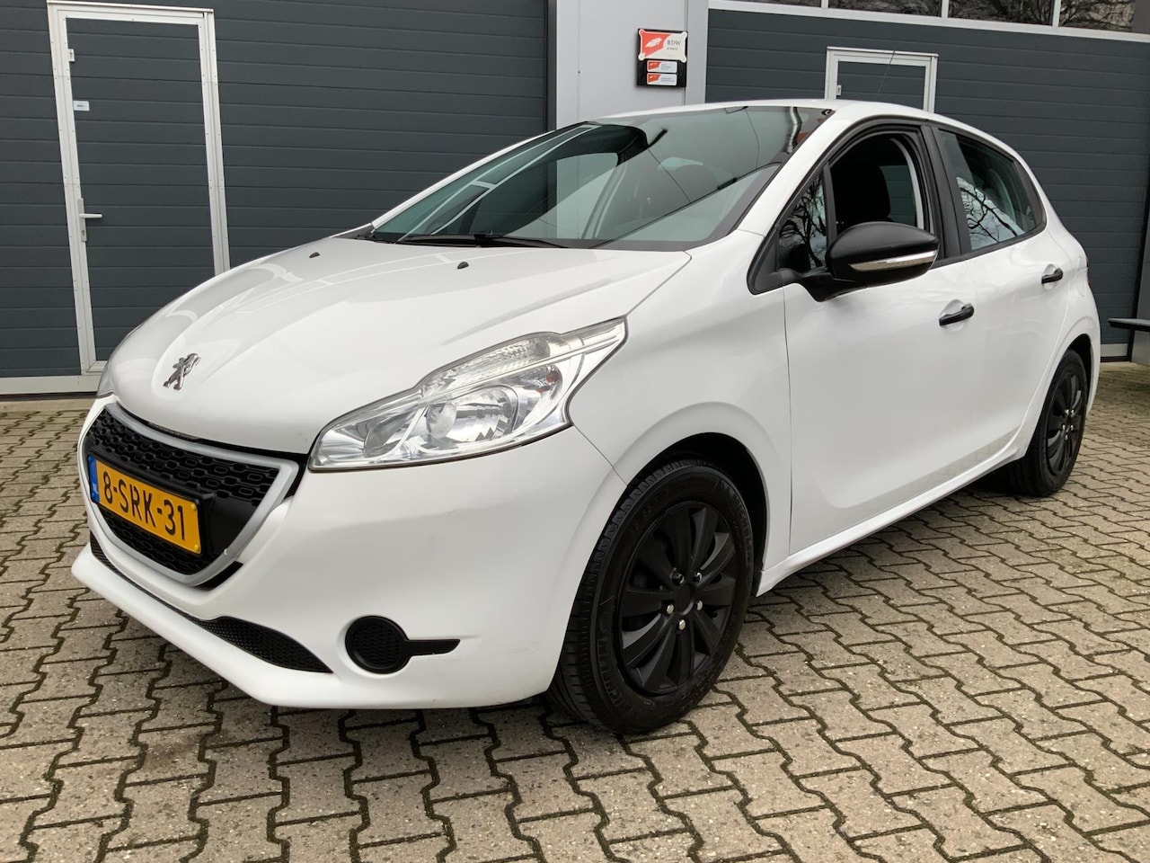 Peugeot 208 - 1.0 VTi Access 5-DRS Airco Cruise - AutoWereld.nl