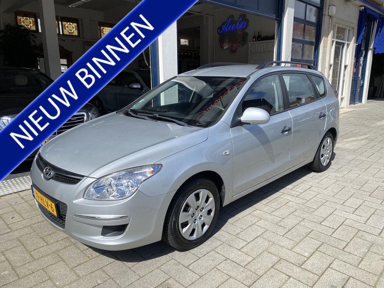 Hyundai i30 CW - 1.6i Active 1.6i Active - AutoWereld.nl