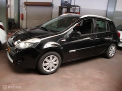 Renault Clio Estate - 1.2-16V TomTom edition -Airco+Navigatie Motorlampje geeft storing Handel Export of handige