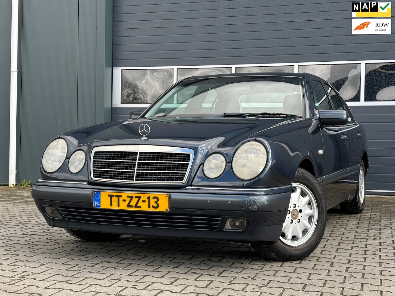 Mercedes-Benz E-klasse - 240 Avantgarde Airco Youngetimer!!! - AutoWereld.nl