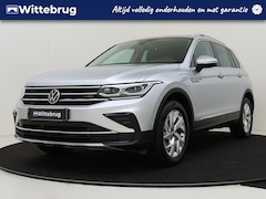 Volkswagen Tiguan - 1.4 TSI eHybrid Business Automaat | Panoramadak | Navigatie | Climate Control