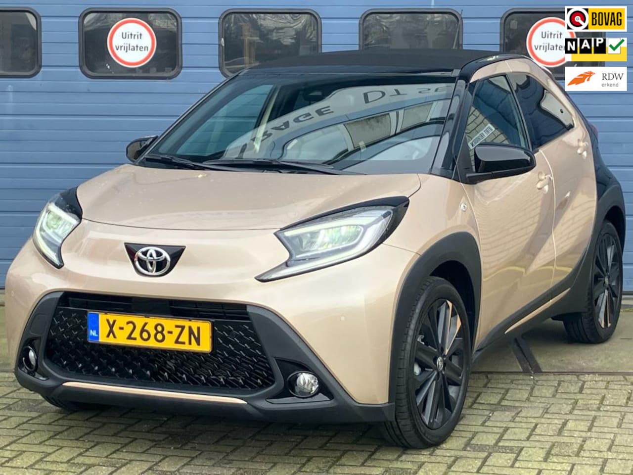 Toyota Aygo X - 1.0 VVT-i MT Premium 1.0 VVT-i MT Premium - AutoWereld.nl