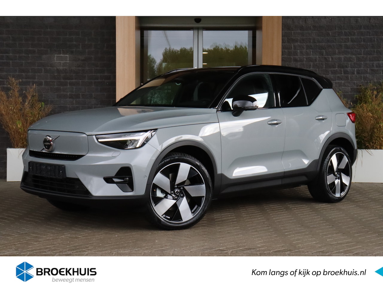 Volvo XC40 - Single Motor Extended Range Ultimate | 360° Camera | 20 Inch | Extra getint glas achter | - AutoWereld.nl