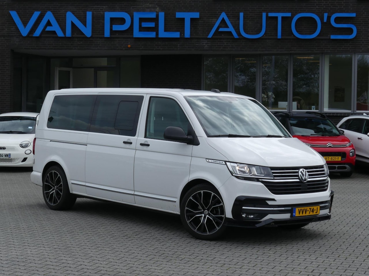 Volkswagen Transporter Caravelle - 2.0 TDI 150PK DSG Highline L2 5P / APP CONNECT / - AutoWereld.nl