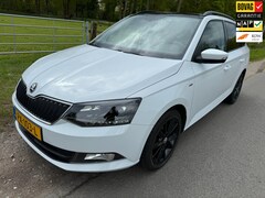 Skoda Fabia Combi - 1.0 TSI Drive keurig onderhouden met navigatie en panoramadak