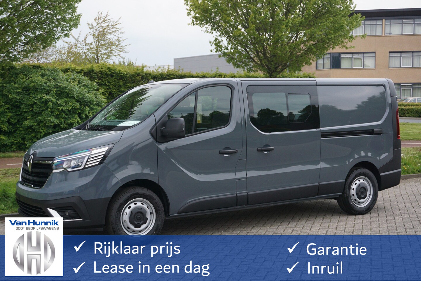 Renault Trafic - 2.0DCI 170PK L2H1 DC EDC Automaat Navi, Climate, Cruise, LED!! NR. L02* - AutoWereld.nl