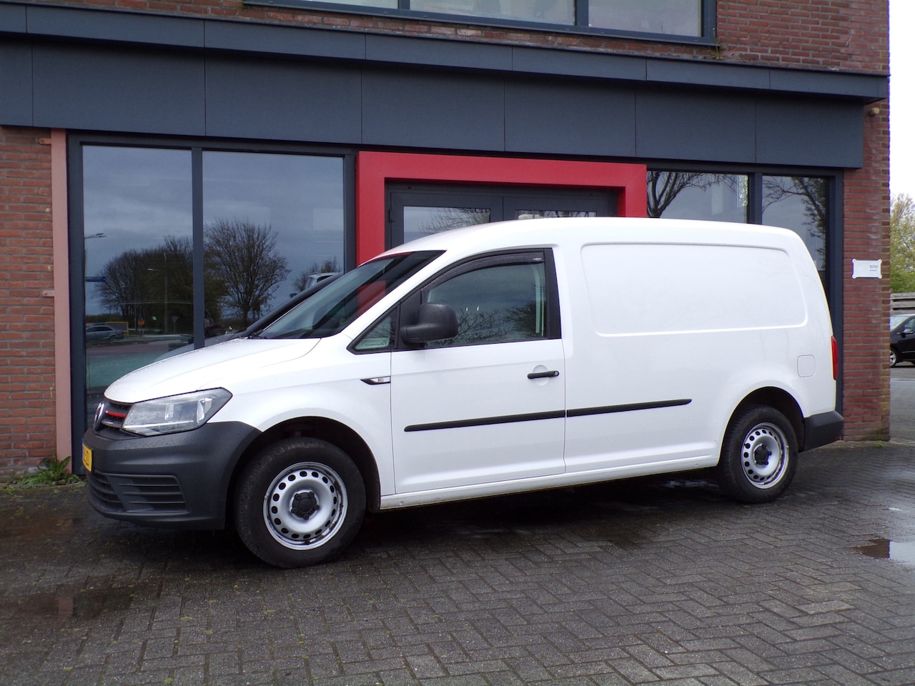 Volkswagen Caddy Maxi - 2.0 TDI L2H1 BMT Economy Business Zeer mooie auto!!! - AutoWereld.nl