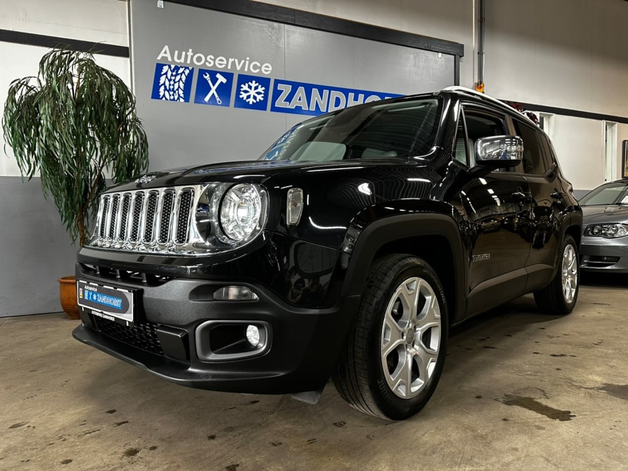 Jeep Renegade - 1.4 MultiAir Limited 1.4 MultiAir Limited - AutoWereld.nl