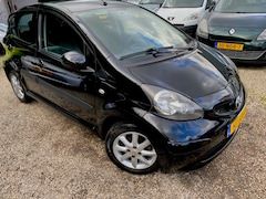 Toyota Aygo - 1.0-12V +