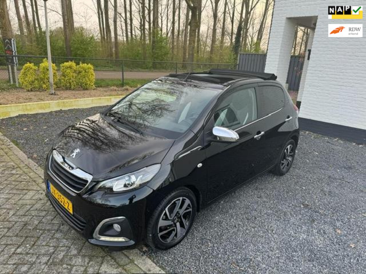 Peugeot 108 - 1.0 e-VTi GT line CABRIO TOP Airco dealeronderhouden. - AutoWereld.nl