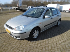 Ford Focus - 1.6-16V Cool Edition