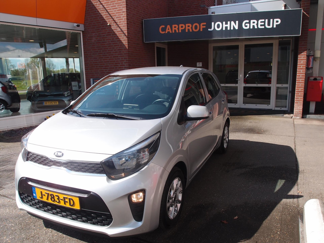 Kia Picanto - 1.0 MPi 67pk 4-zits DynamicLine Navi - AutoWereld.nl