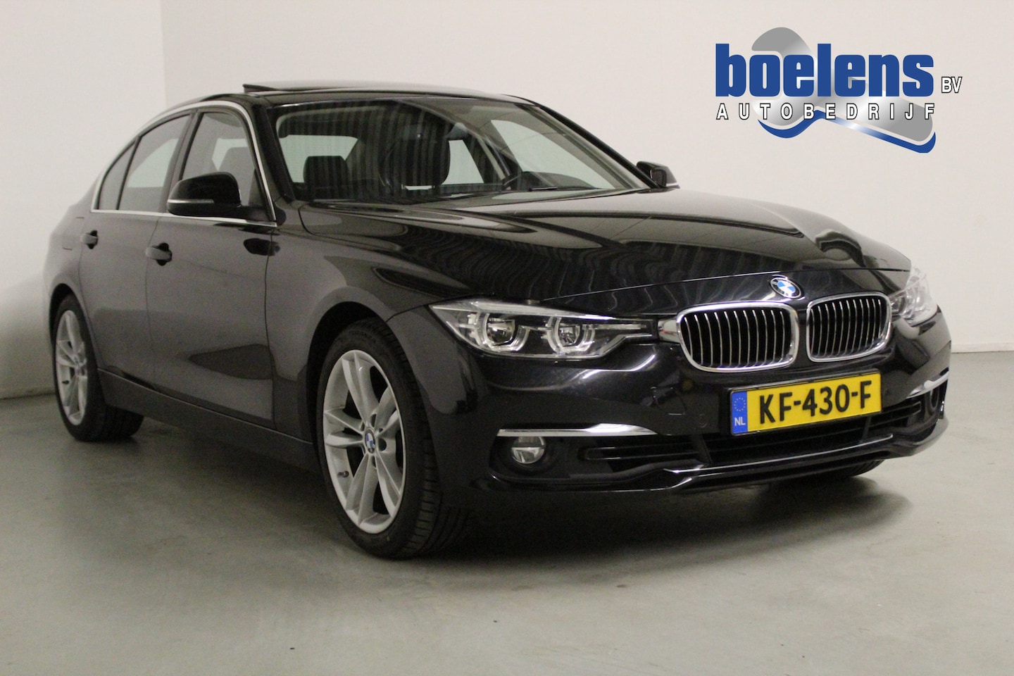 BMW 3-serie - 330e High Executive | SCHUIF/KANTEL-DAK | 18'LMV | AFN-TRHAAK | PDC-V/A | STOEL-VERW | KEY - AutoWereld.nl